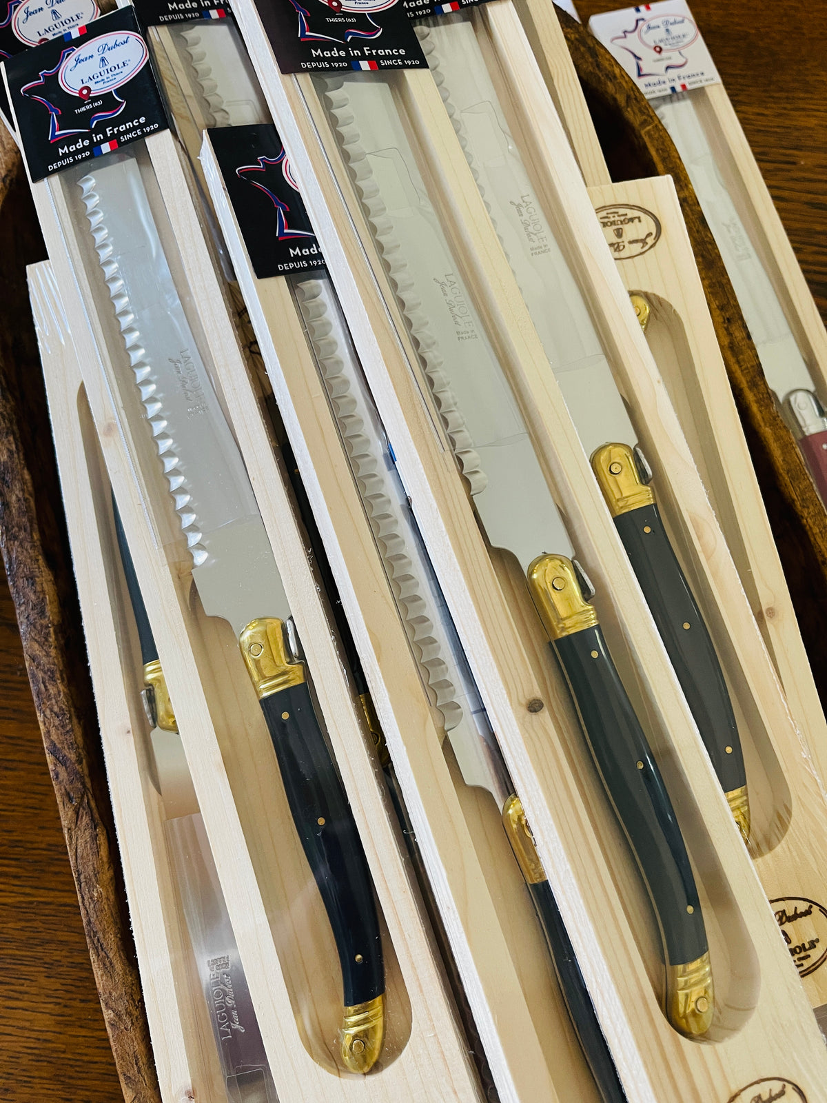 Laguiole Serrated Bread Knife