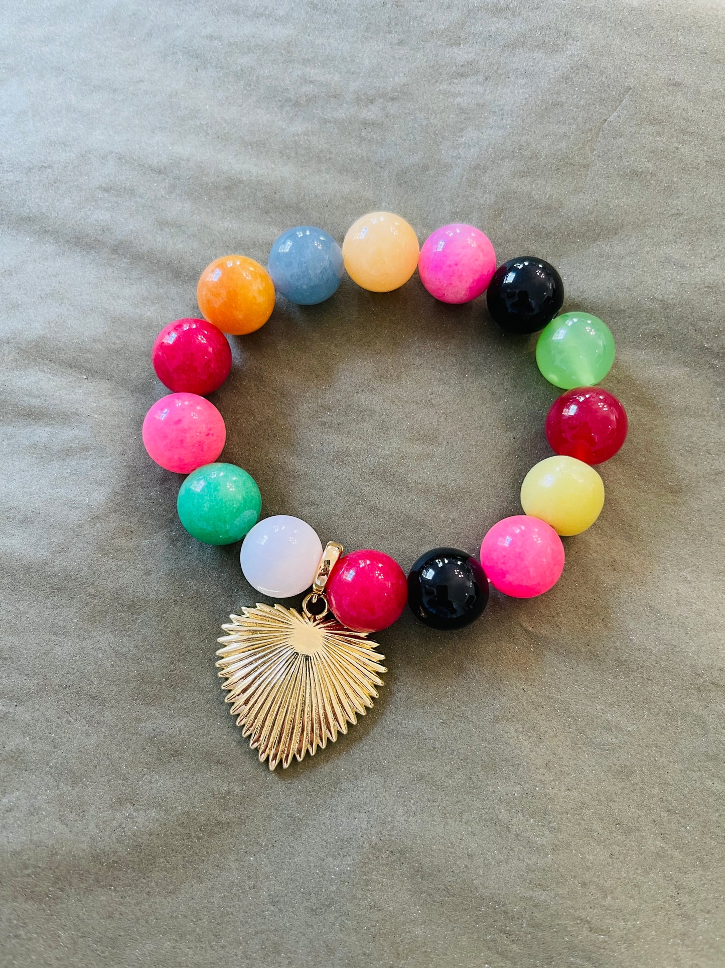 Glass beaded bracelet with Heart Charm